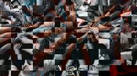 Huddle 3